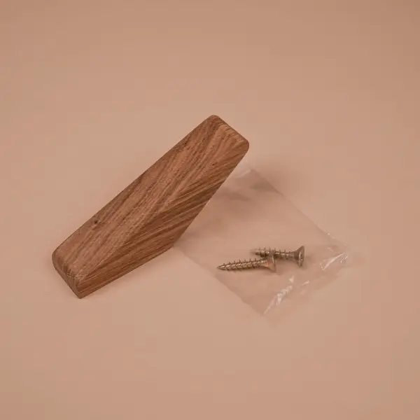 Крючок Woodson К3, дуб 