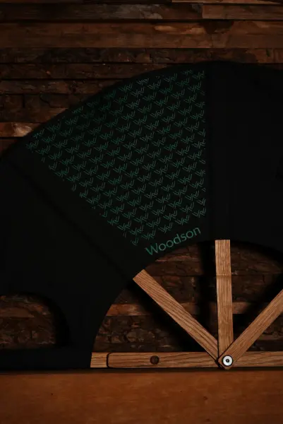 Веер Woodson Арома, чёрный