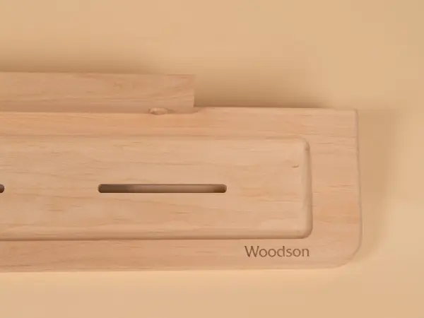 Полка с валиком для ног в бане Woodson, ольха