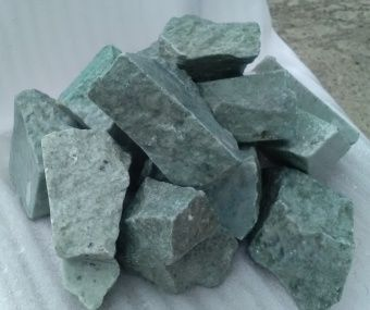 Камень Жадеит колотый средний 20 кг (Хакасия) мешок